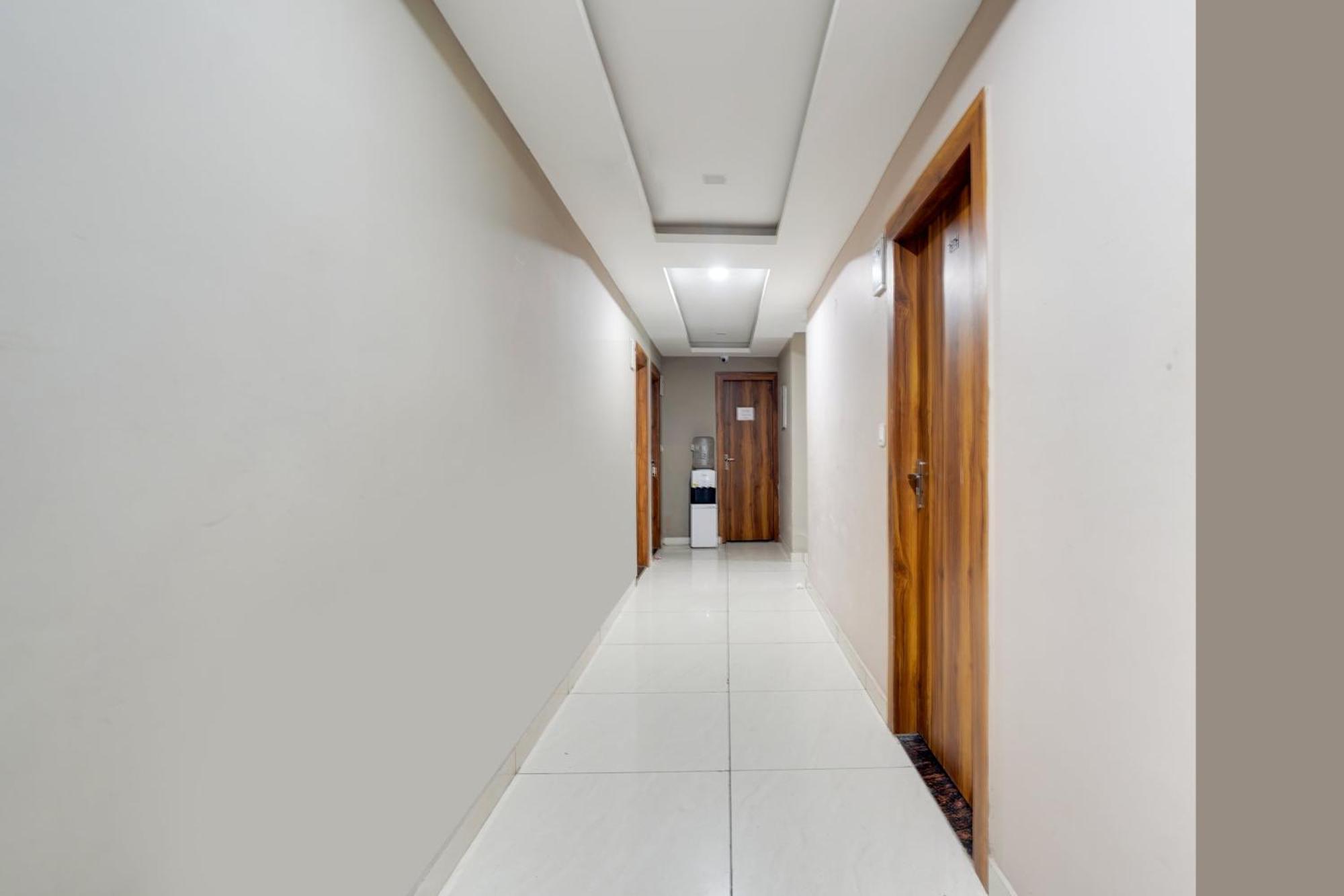 Super Townhouse Tapovan Ngoại thất bức ảnh