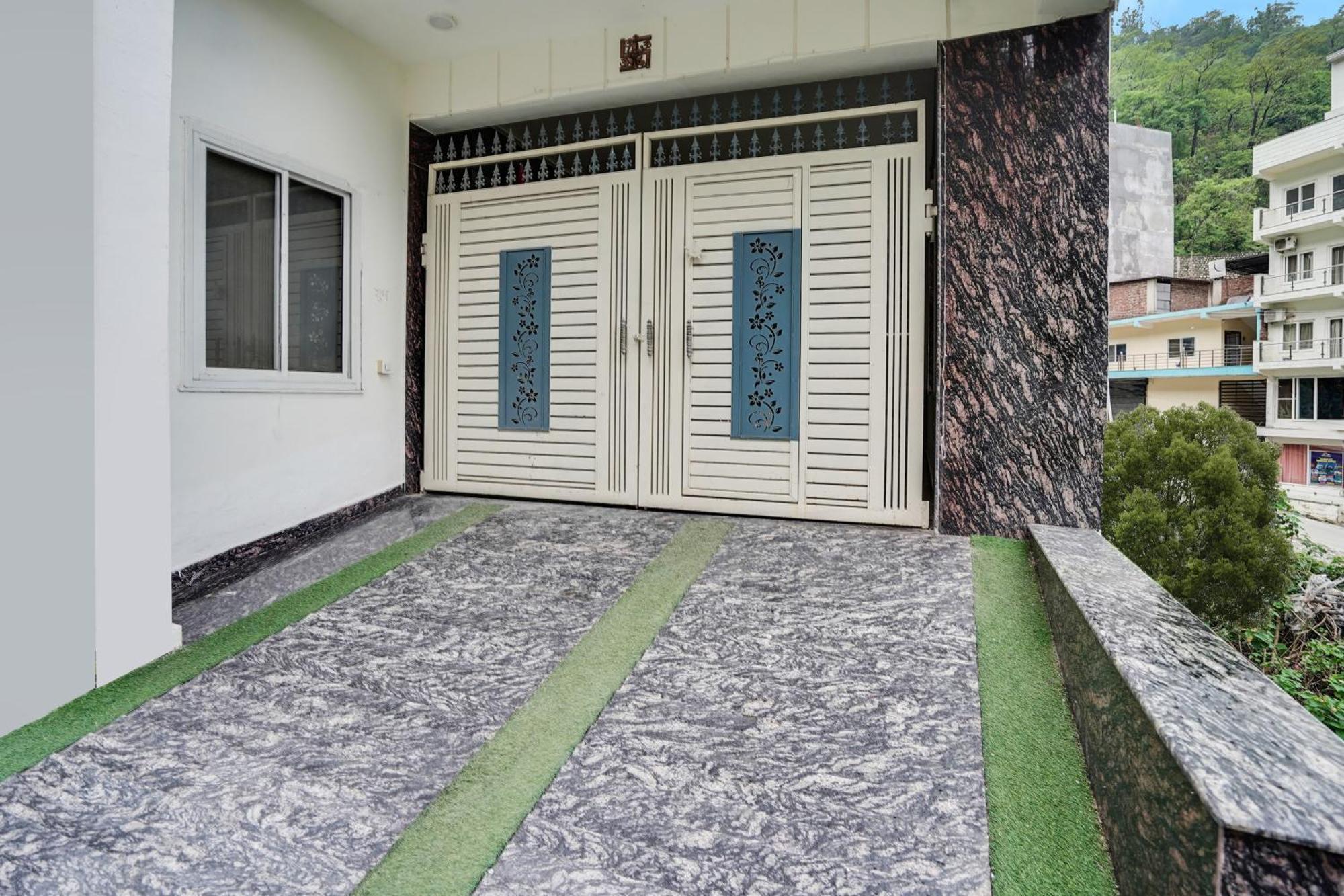 Super Townhouse Tapovan Ngoại thất bức ảnh