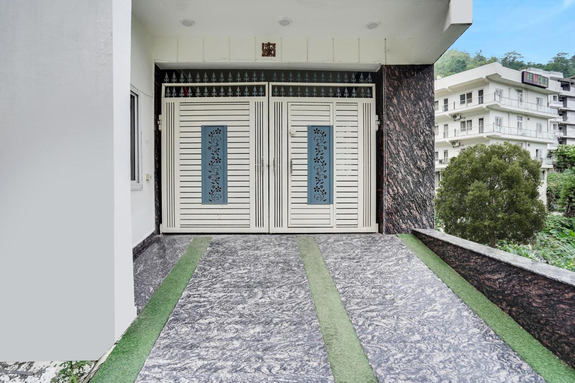 Super Townhouse Tapovan Ngoại thất bức ảnh