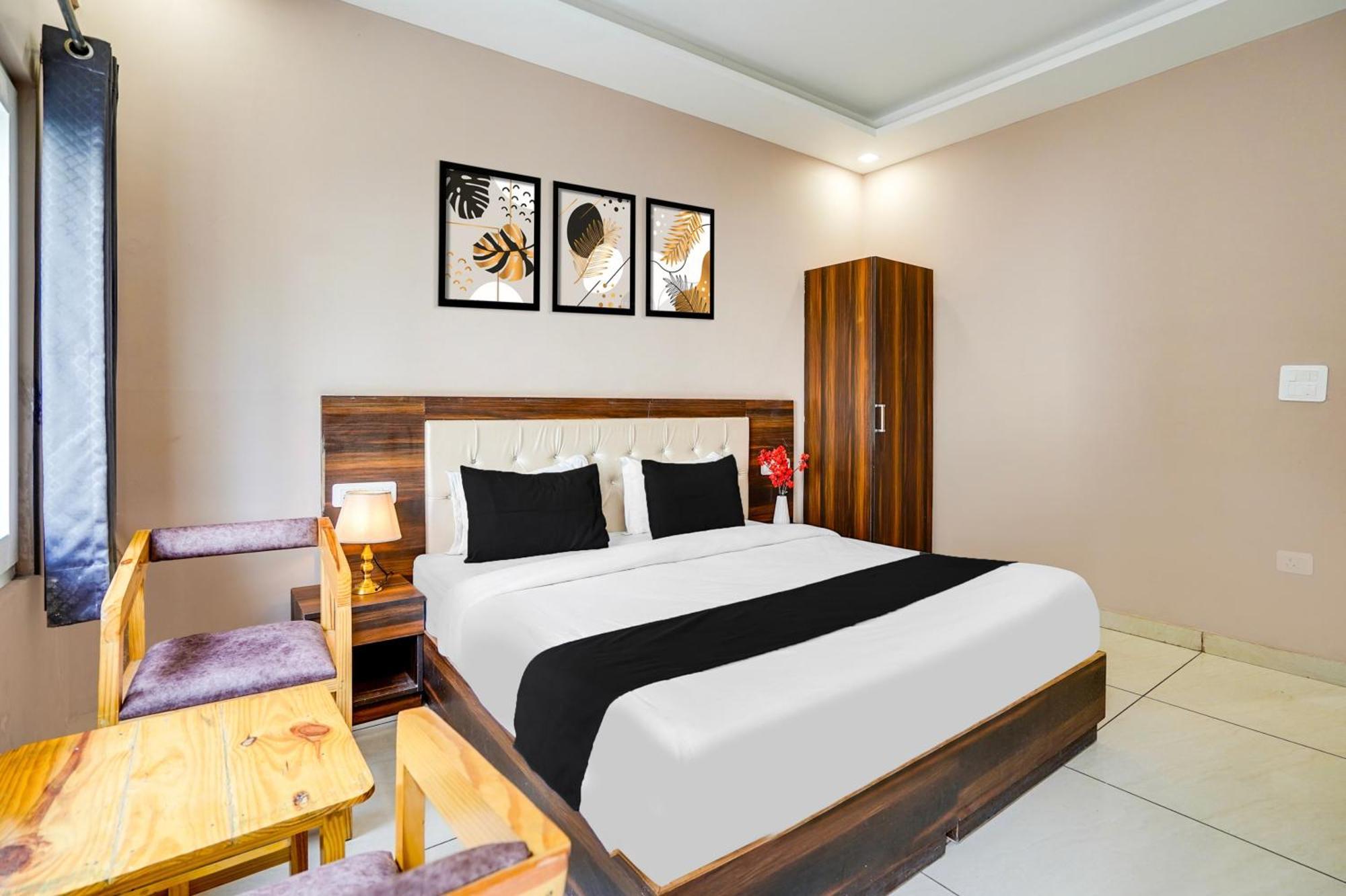 Super Townhouse Tapovan Ngoại thất bức ảnh
