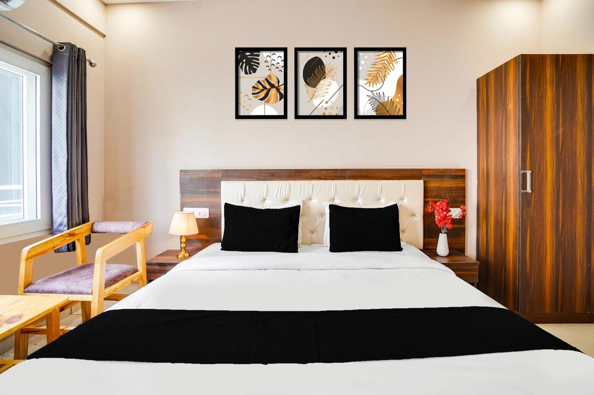 Super Townhouse Tapovan Ngoại thất bức ảnh